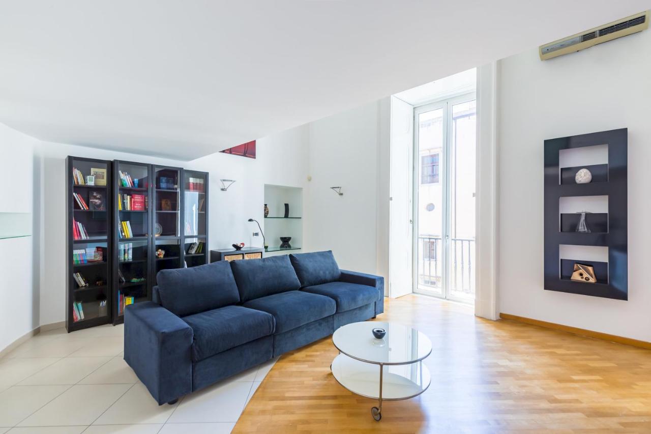 Design & Studio Duplex At National Museum Naples Luaran gambar