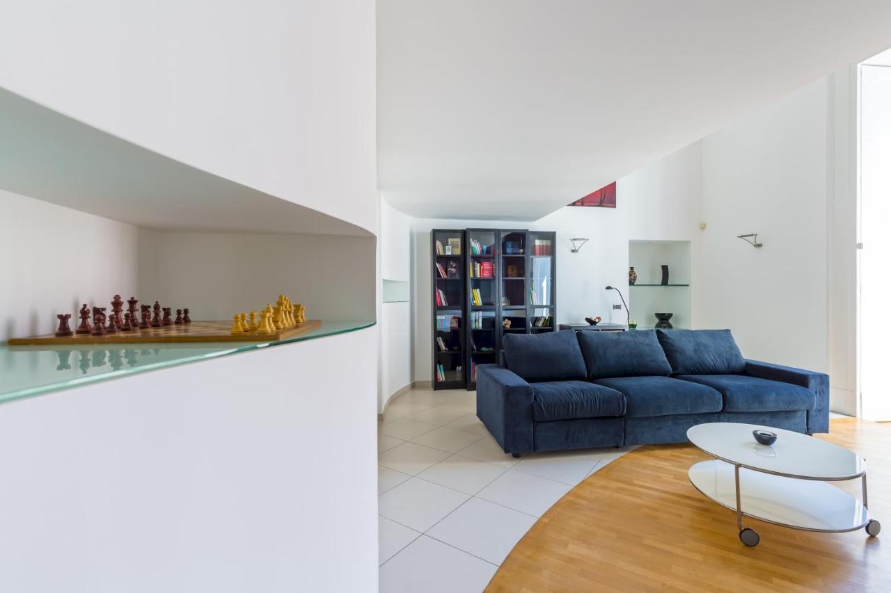 Design & Studio Duplex At National Museum Naples Luaran gambar